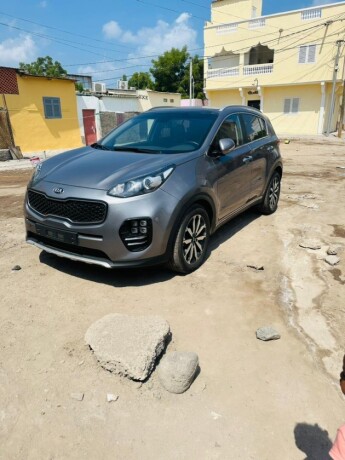 location-de-voitures-4x4-et-tourisme-hyundai-accent-avante-tucson-kia-in-djibouti-big-2