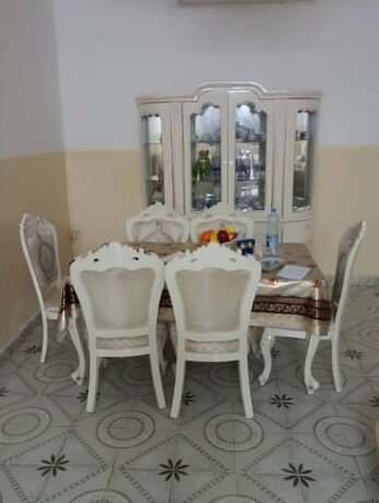 salon-et-table-a-manger-en-excellent-etat-big-2