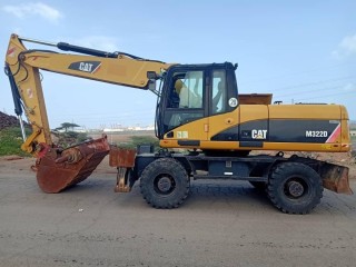 Rental of construction equipment: Manitou Telescopic Forklift, Caterpillar M322D Excavator and Genie Platform in Djibouti