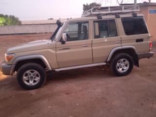 toyota-hardtop-2023-diesel-transmission-manuel-28-000-km