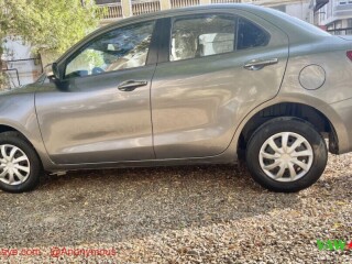 suzuki-dzire-2018-version-originale-dubai-en-excellent-etat