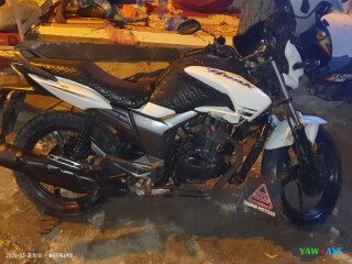 hero-hunk-150cc-in-excellent-condition-grab-your-ride-on-yawaaye