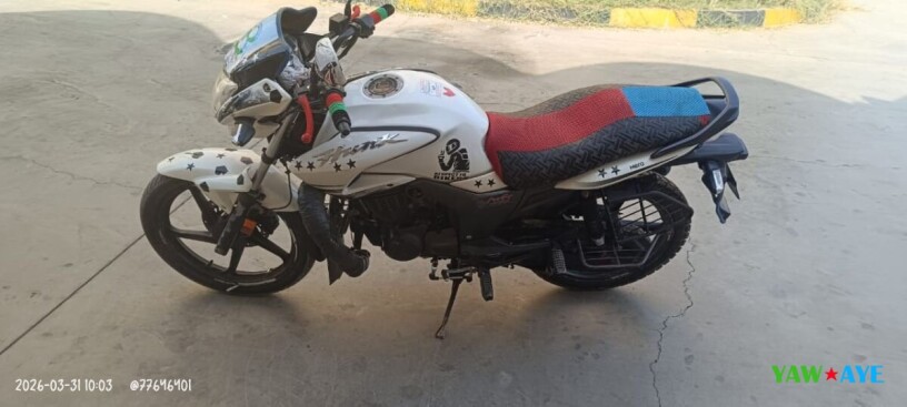 moto-hero-hunk-150-prix-negociable-faible-kilometrage-saisissez-loffre-big-0