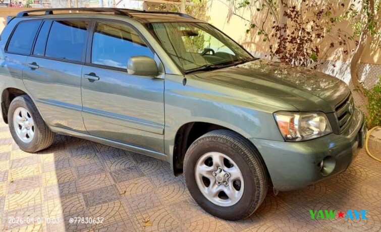 toyota-highlander-parfait-etat-ideal-pour-familles-yawaaye-big-1