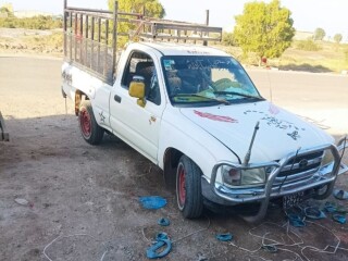 2004-toyota-hilux-in-excellent-condition-grab-yours-on-yawaaye