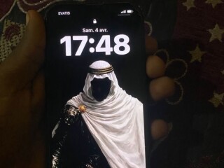 iphone-13-256gb-pristine-condition-100-battery-only-9-months-used-grab-it-now