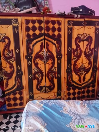 chambre-yemenite-elegante-avec-lit-confortable-et-matelas-de-qualite-yawaaye-big-1