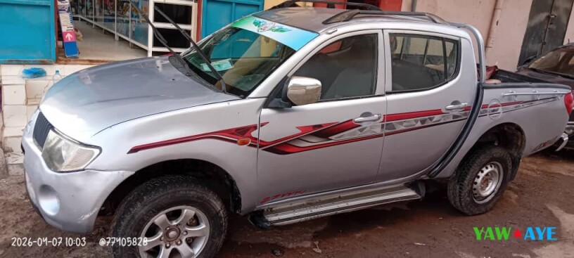 toyota-pick-up-en-excellent-etat-a-saisir-sur-yawaaye-big-0