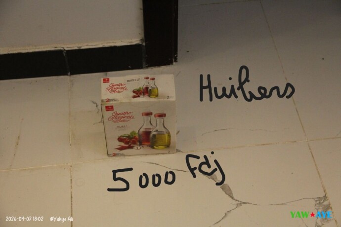 huile-de-qualite-superieure-neuf-a-vendre-sur-yawaaye-big-1