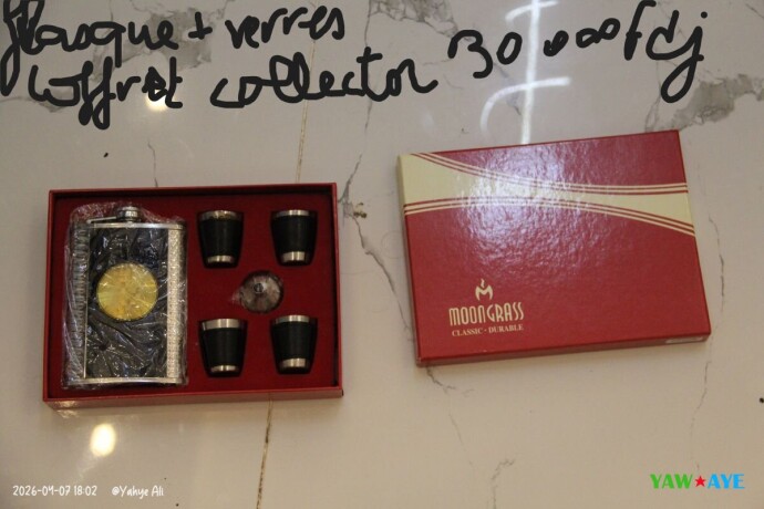 coffret-collector-edition-limitee-flasque-chic-verres-elegants-sur-yawaaye-big-0