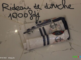 douche-rideau-neuf-en-excellent-etat-parfait-pour-votre-salle-de-bain