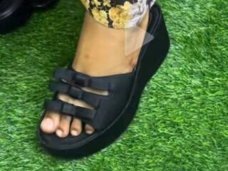 decouvrez-nos-eblouissantes-chaussures-disponibles-maintenant-sur-yawaaye