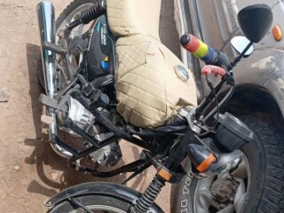 moto-united-presque-neuf-a-prix-negociable-saisissez-loffre-sur-yawaaye