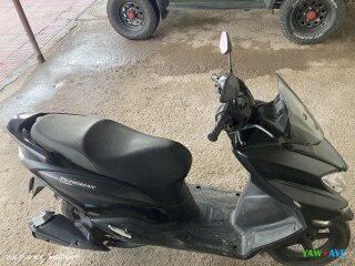 suzuki-burgman-125-scooter-excellent-condition-price-negotiable-grab-it-now-on-yawaaye