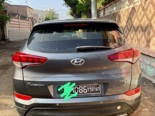 hyundai-tucson-2016-excellent-condition-automatic-diesel-drive-in-style