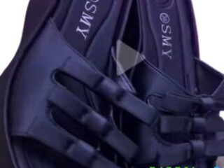 decouvrez-ces-superbes-chaussures-disponibles-maintenant-sur-yawaaye