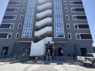 immeuble-r7-appartements-bureaux-commerces-a-saisir-sur-yawaaye