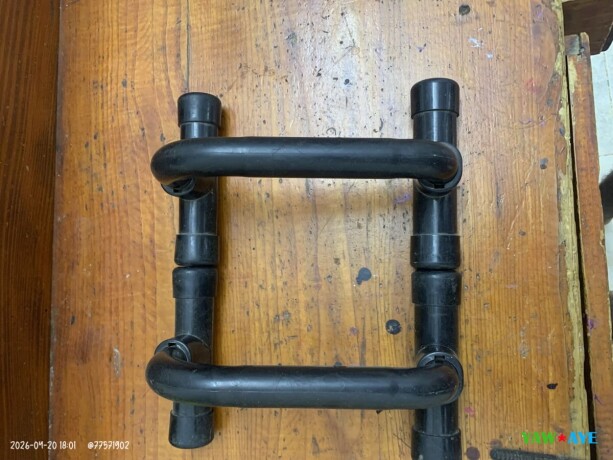 barre-de-traction-solide-ameliorez-votre-force-a-domicile-sur-yawaaye-big-1