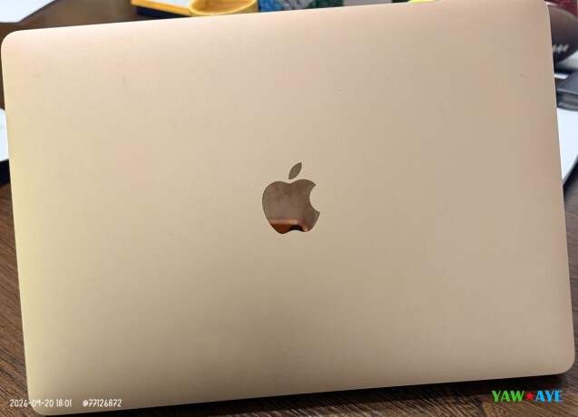 macbook-air-en-excellent-etat-avec-chargeur-prix-negociable-sur-yawaaye-big-1