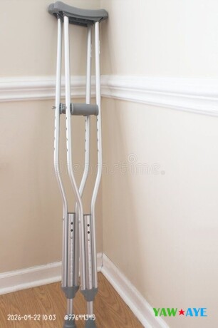 bequilles-metalliques-ajustables-pour-seniors-et-personnes-handicapees-confort-et-securite-big-1