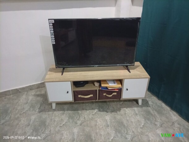 television-smart-star-track-43-en-excellent-etat-prete-a-eblouir-big-1