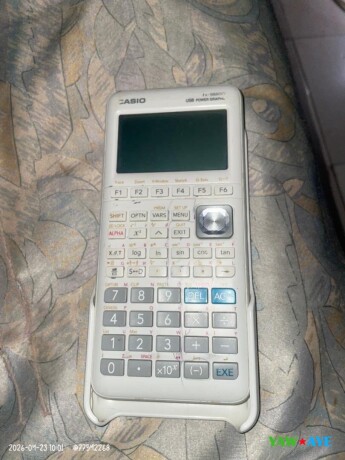 graphique-calculatrice-neuve-a-prix-negociable-ideale-pour-etudiants-big-0