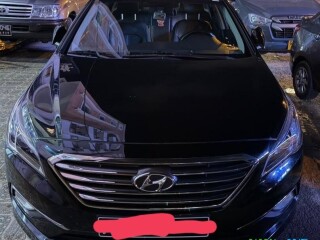 vente-dune-berline-elegante-conduisez-le-luxe-avec-yawaaye