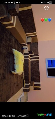 superbe-salon-marronbeige-en-excellent-etat-a-saisir-utilise-seulement-6-mois-big-0