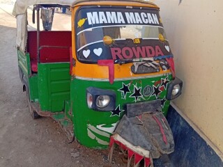 bajaj-piaggio-in-great-condition-grab-your-ride-on-yawaaye