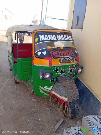 bajaj-piaggio-in-great-condition-grab-your-ride-on-yawaaye-big-0