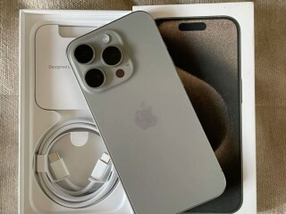 iphone-15-pro-128gb-comme-neuf-performant-fiable-saisissez-le-sur-yawaaye