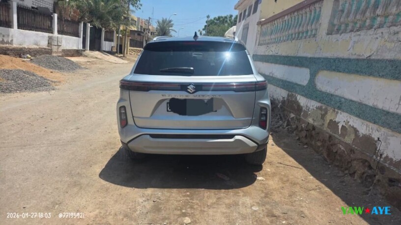 2023-suzuki-grand-vitara-essence-automatic-gps-climate-control-camera-features-big-1