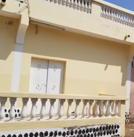 maison-f4-avec-grande-terrasse-a-vendre-a-cote-de-fukuzawa-entre-chez-main-lecole-balbala-6-big-1