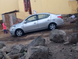 nissan-sunny-2018-essence-moteur-parfait-clim-camera-bluetooth