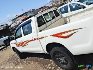 2009-toyota-hilux-in-excellent-condition-grab-this-reliable-truck-on-yawaaye