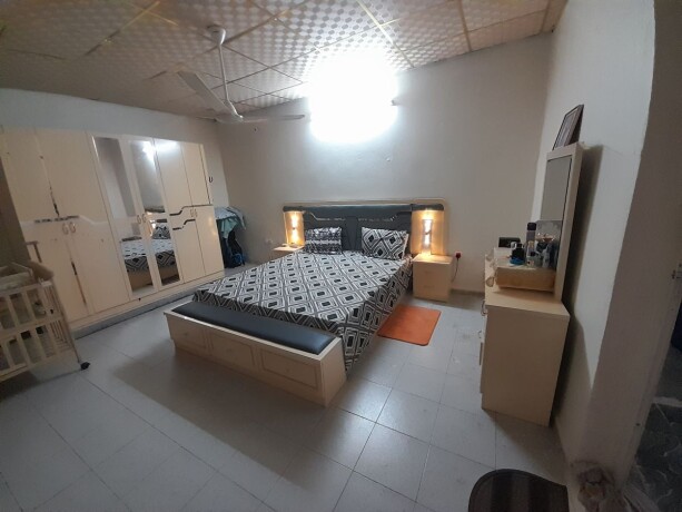 chambre-a-coucher-turque-complete-comme-neuve-big-0