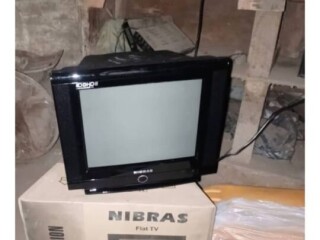 televiseurs-nibras-14-robustes-abordables-disponibles-maintenant-sur-yawaaye