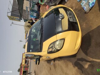 toyota-yaris-automatique-excellente-condition-pret-a-rouler-sur-yawaaye