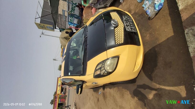 toyota-yaris-automatique-excellente-condition-pret-a-rouler-sur-yawaaye-big-0