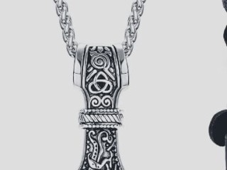 pendentif-axe-viking-en-acier-inoxydable