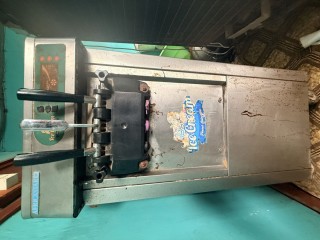 machine-a-glace-en-excellent-etat