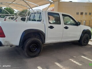 isuzu-d-max-ancien-modele-robuste-fiable-et-pret-pour-laventure-sur-yawaaye