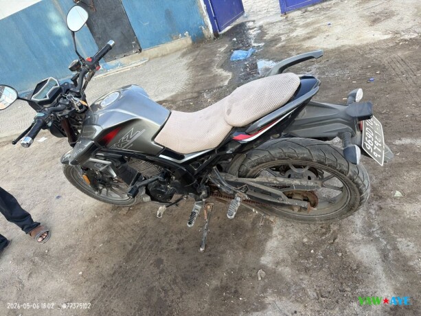 moto-senke-neuve-parfait-etat-seulement-6-mois-dutilisation-big-0