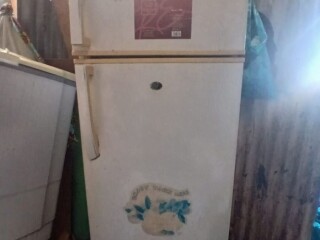 refrigerateur-comme-neuf-excellent-etat-utilise-1-an-a-saisir-sur-yawaaye