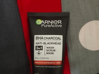 garnier-pureactive-bha-charcoal-150ml-say-goodbye-to-blackheads