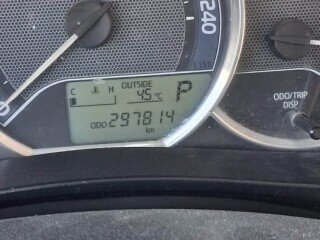 immaculate-car-in-perfect-condition-drive-away-today