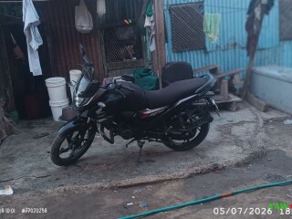 honda-sp-125-noir-3000km-quasi-neuve-parfaite-condition-a-saisir-sur-yawaaye