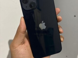 iphone-13-excellente-condition-performances-eblouissantes-sur-yawaaye