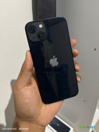iphone-13-excellente-condition-performances-eblouissantes-sur-yawaaye-big-0