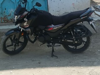 2023-honda-sp-125-noir-quasi-neuve-etat-impeccable-a-ne-pas-manquer-sur-yawaaye